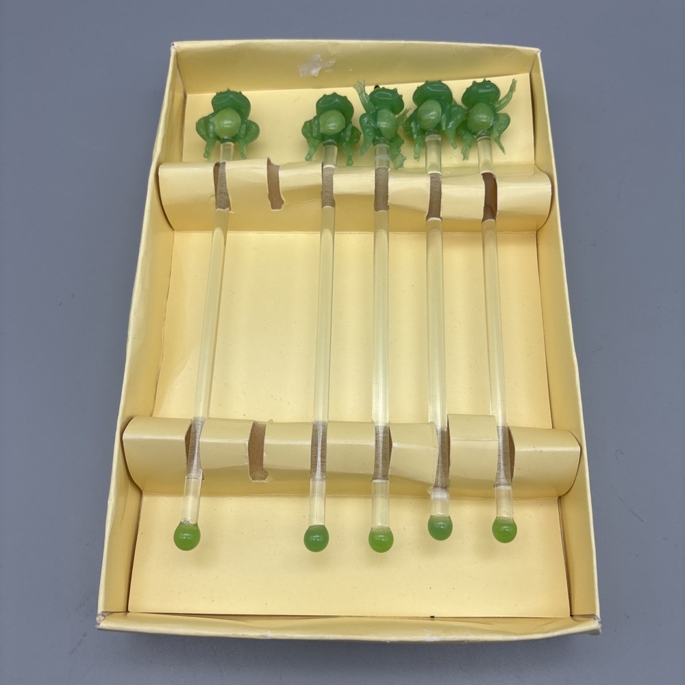 Boston Warehouse Glass Swizzle Stir Barware Sticks Set of Five Frogs No Lid